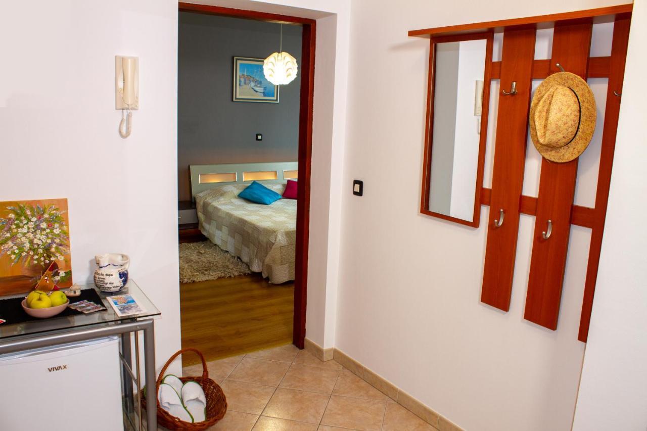 Room Adry Rovinj Eksteriør bilde